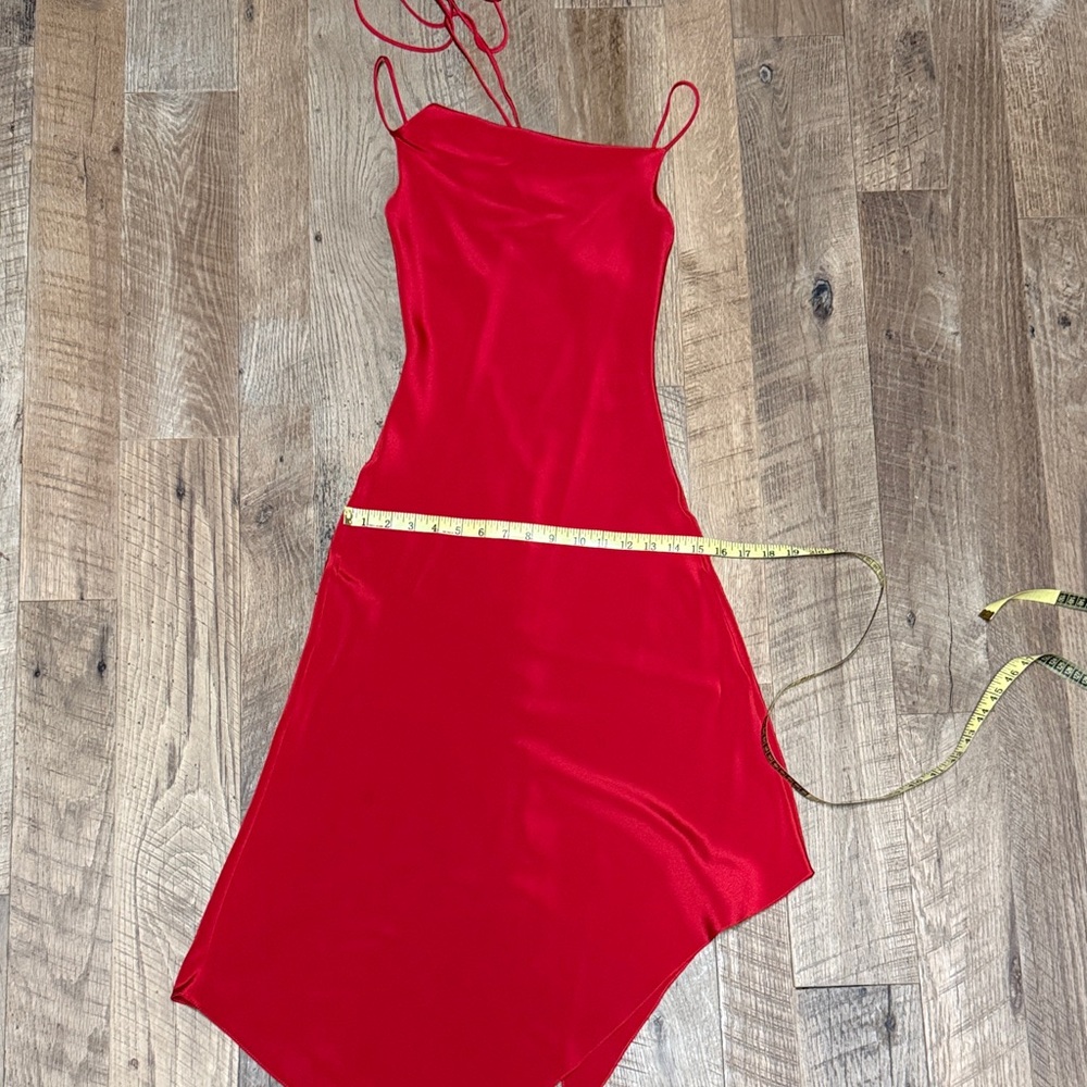 Silk backless Red Dress - Picture 13 of 17